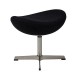 Replica ottomana della sedia Egg in cashmere del designer Arne Jacobsen