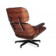 Eames Lounge Chair replica in pelle vintage invecchiata.